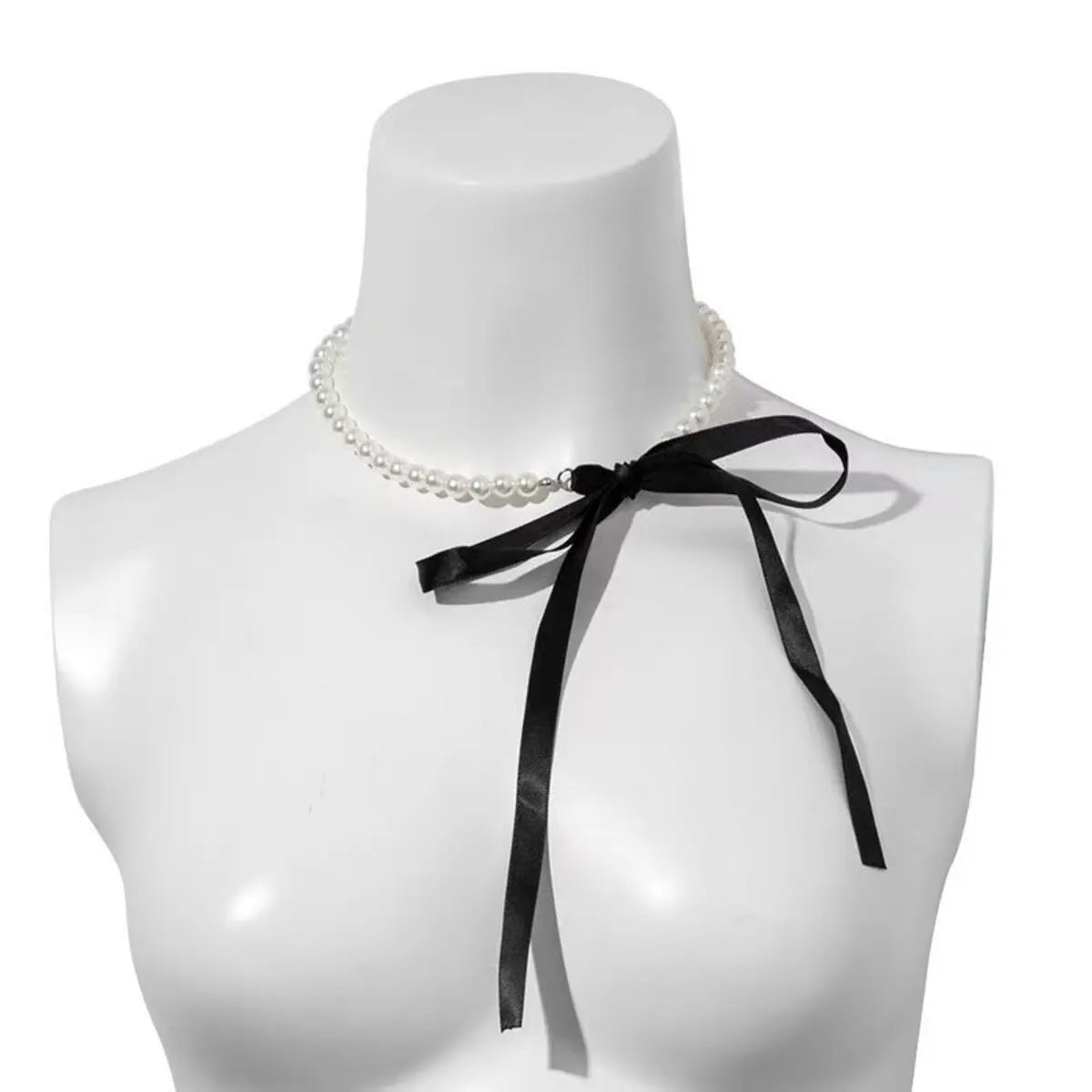 Black Velvet Bowknot Choker Necklace for Women