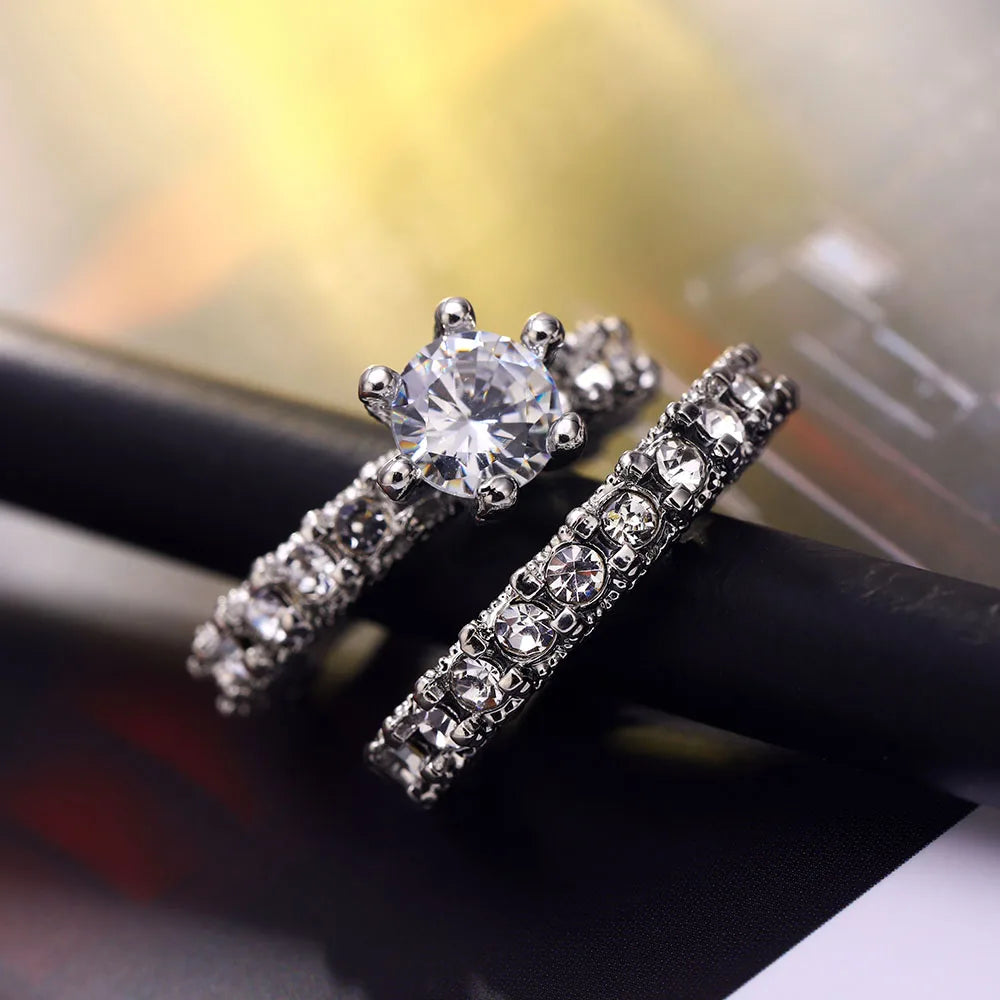 Elegant Silver Zircon Engagement Wedding Ring Set