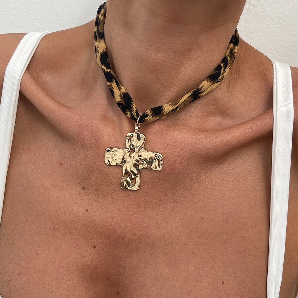 Ingemark 7-Style Ethnic Multilayer Velvet Necklace – Starfish, Heart & Conch Pendant Jewelry for Women