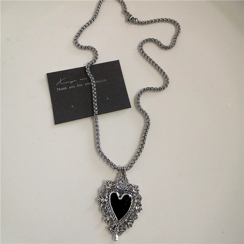 Punk Rock Black Heart Cross Necklace – Y2K Goth Hip Hop Pendant Jewelry
