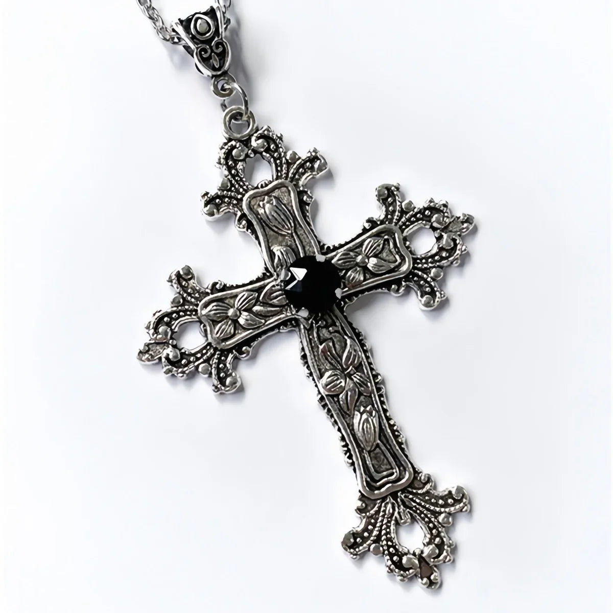 Y2K Punk Crystal Cross Necklace – Gothic Chain Jewelry for Women & Men