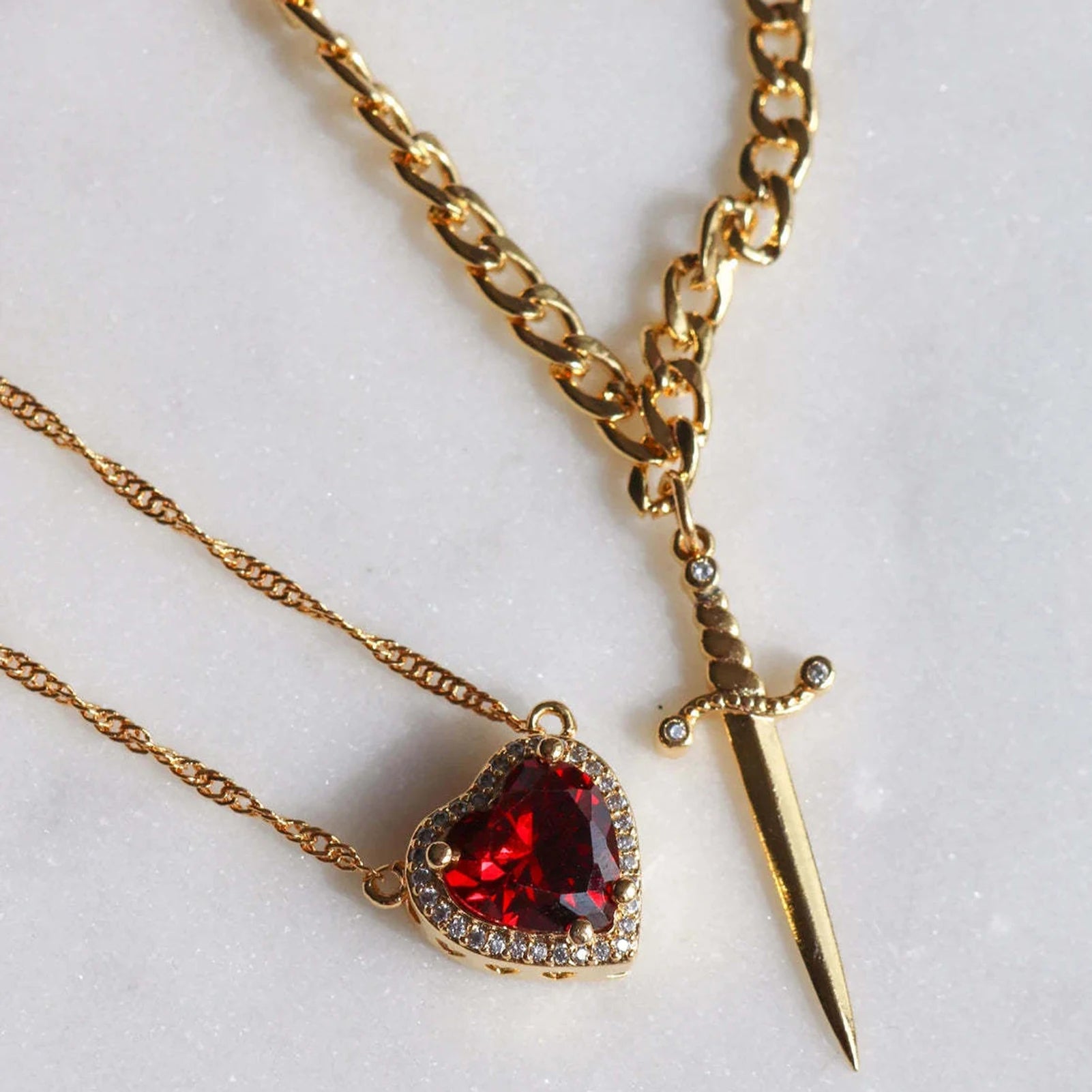 Vintage Gothic Dagger Heart Pendant Necklace – Trendy Collarbone Jewelry for Women