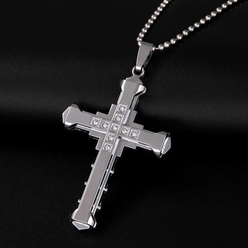 Dark Knight Three-Layer Men’s Necklace – Diamond-Studded Cross Pendant Jewelry