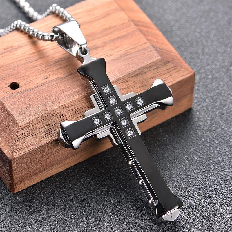 Dark Knight Three-Layer Men’s Necklace – Diamond-Studded Cross Pendant Jewelry