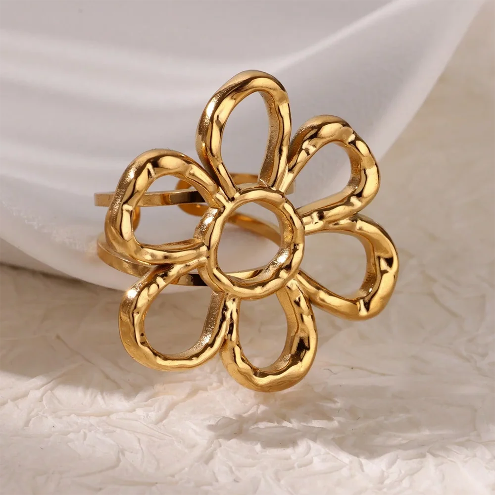 Elegant Gold Bloom Flower Open Ring