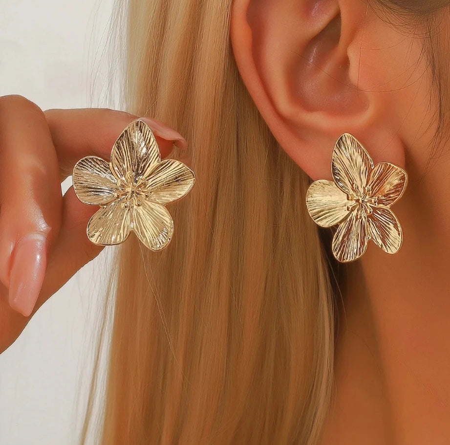 Retro Flower Earrings – Women’s Fashion Party Accessories & Gifts