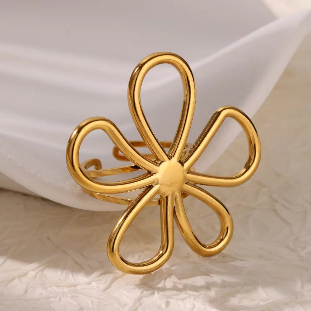 Elegant Gold Bloom Flower Open Ring