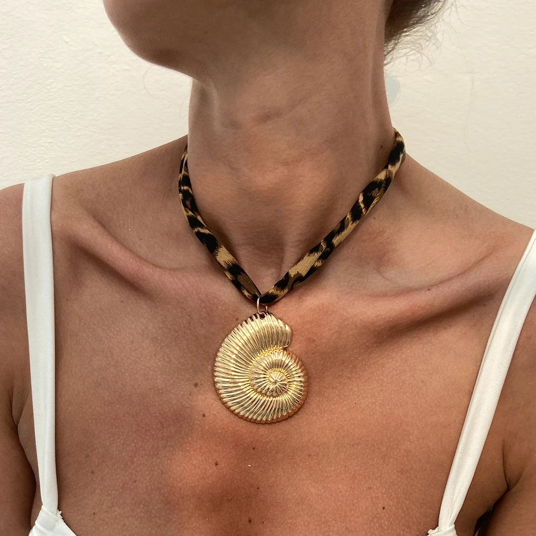 Ingemark 7-Style Ethnic Multilayer Velvet Necklace – Starfish, Heart & Conch Pendant Jewelry for Women