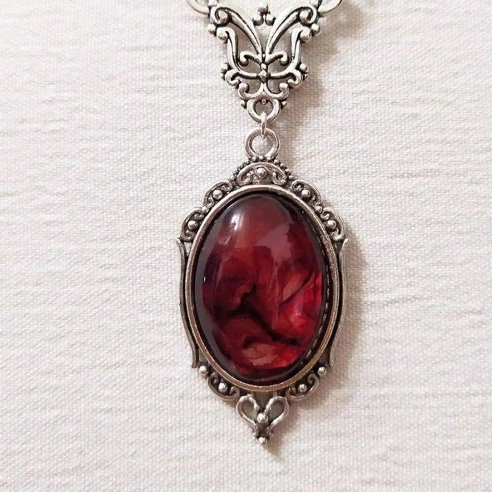 Vintage Red Stone Pendant Necklace – Bohemian Hollow Oval Jewelry for Women