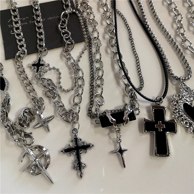 Punk Rock Black Heart Cross Necklace – Y2K Goth Hip Hop Pendant Jewelry