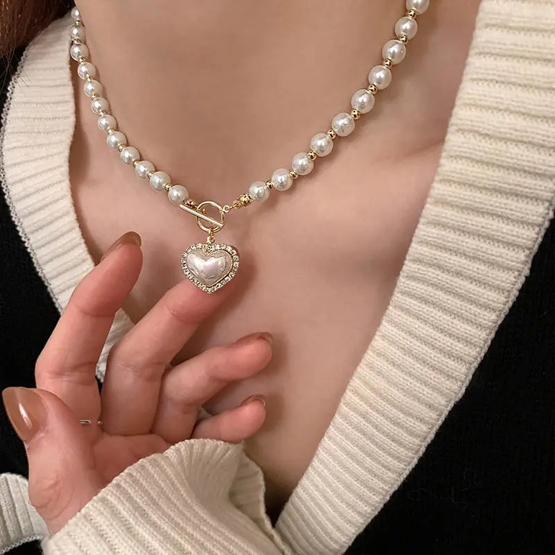 Elegant Pearl Heart Necklace – Luxury Imitation Pearl Jewelry for Women