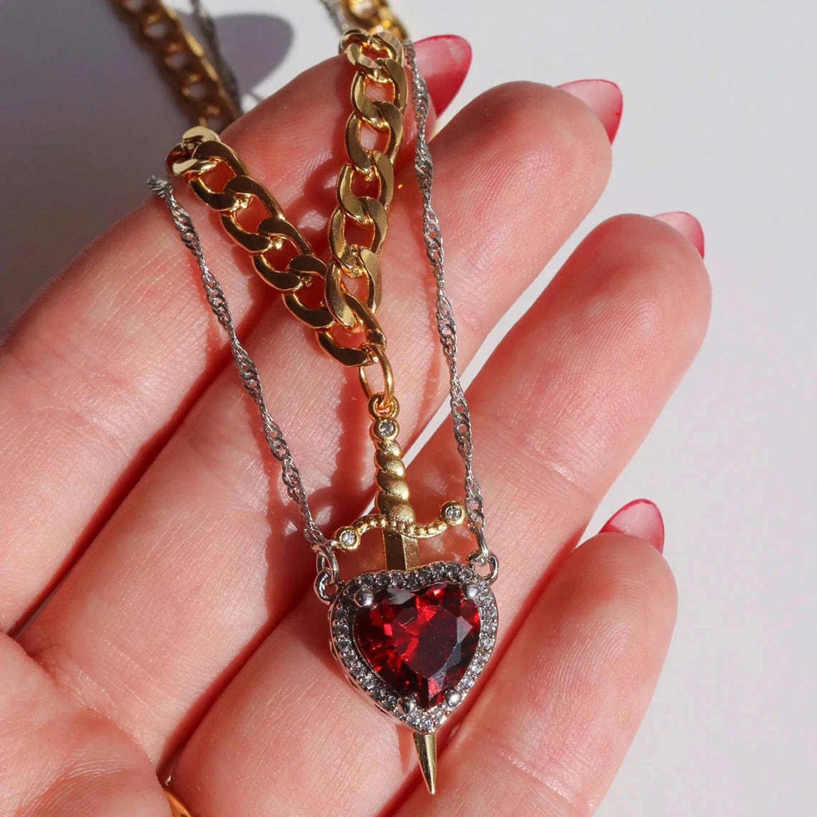 Vintage Gothic Dagger Heart Pendant Necklace – Trendy Collarbone Jewelry for Women