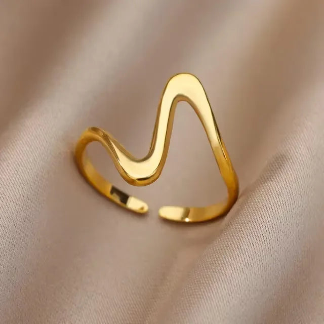 Elegant Gold Bloom Flower Open Ring